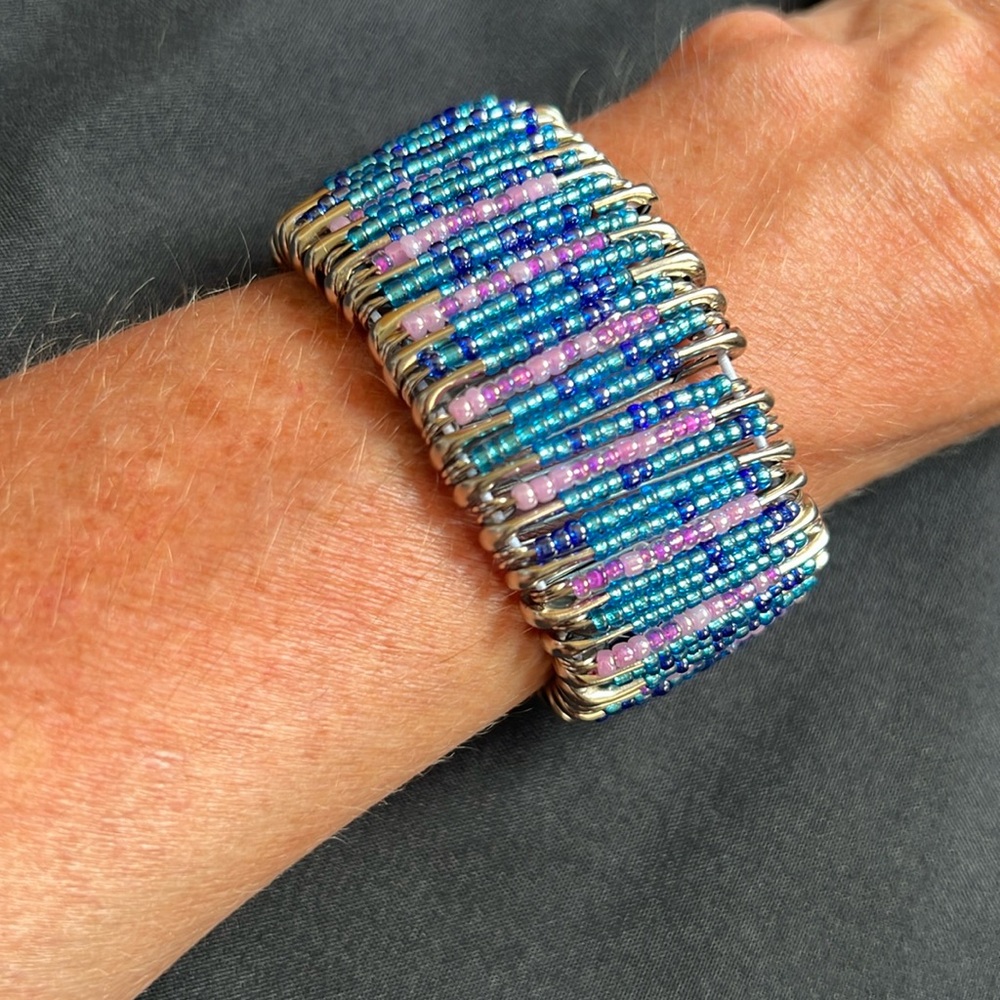 Handmade beaded safety elastic pin bracelet